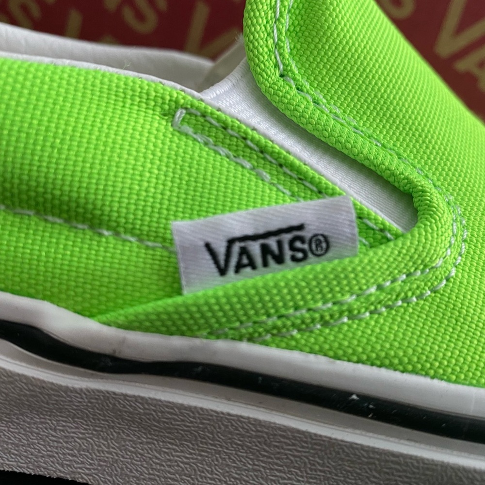 Vans slip-on Neon green, Women’s size 6 Brand new